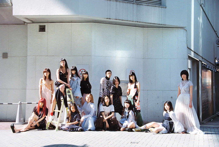  田口まき作品 Photo by Maki Taguchi Clothes by AKIKOAOKI / Styling by KEISUKE YOSHIDA