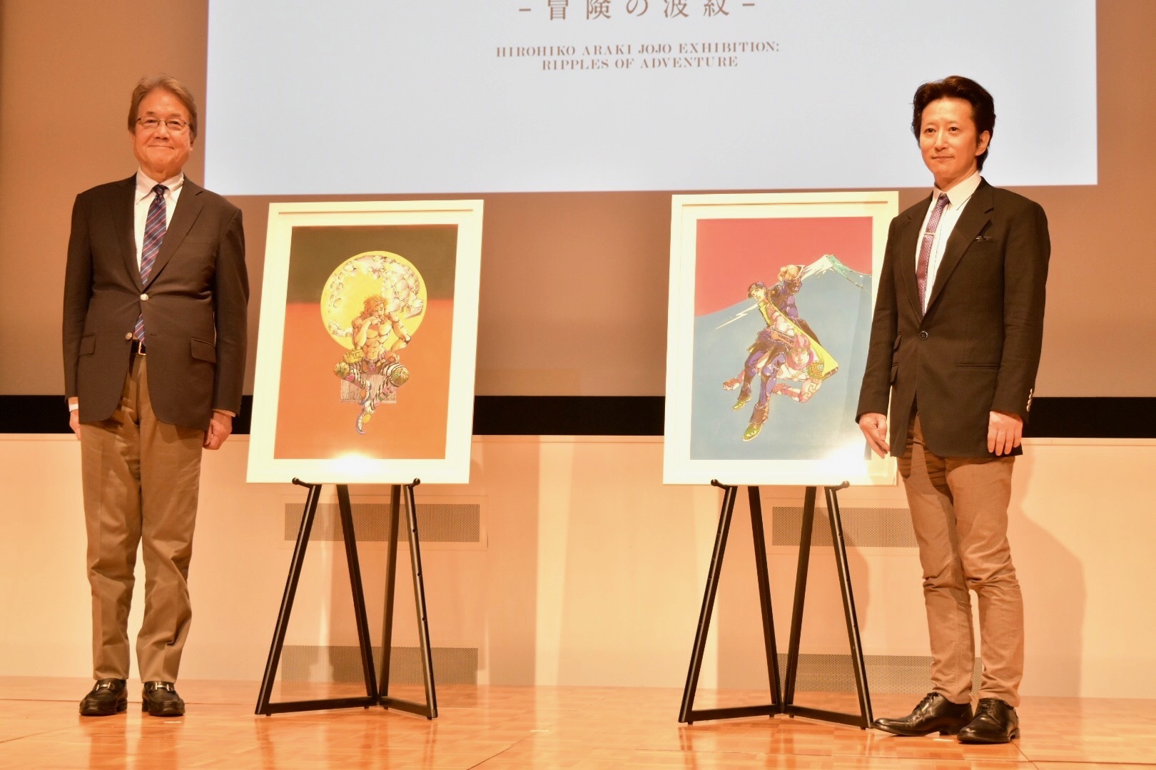 左：国立新美術館館長 青木保氏　右：漫画家 荒木飛呂彦氏