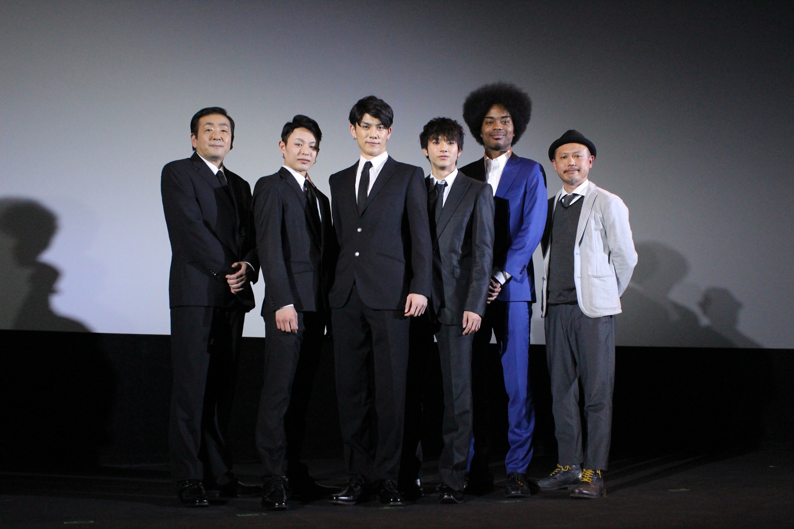 左から、菅原大吉、荒木宏文、青木玄徳、山田裕貴、副島淳、元木隆史監督