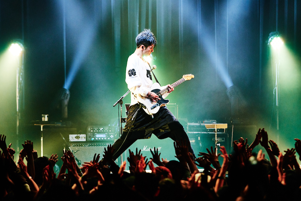 MIYAVI　撮影：Yusuke Okada