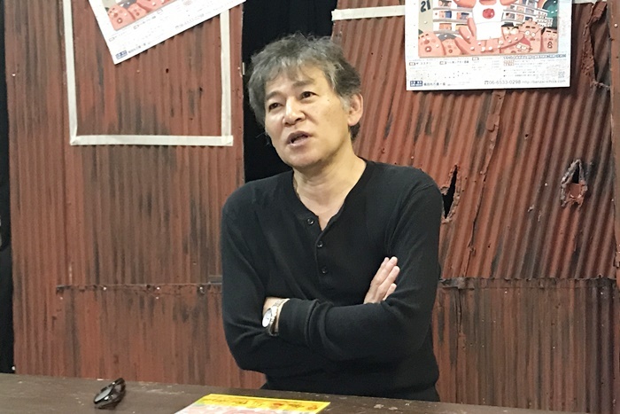 内藤裕敬（南河内万歳一座）。