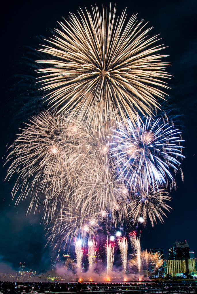 画像 令和から始まる未来の花火を融合させた 第31回なにわ淀川花火大会 ーー 新時代の花火が夜空に舞う の画像1 31 Spice エンタメ特化型情報メディア スパイス