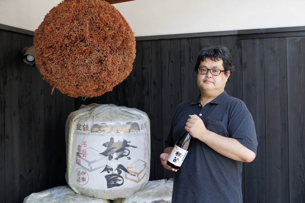 「横笛」でお話をうかがった伊東さん。 撮影：大塚正明