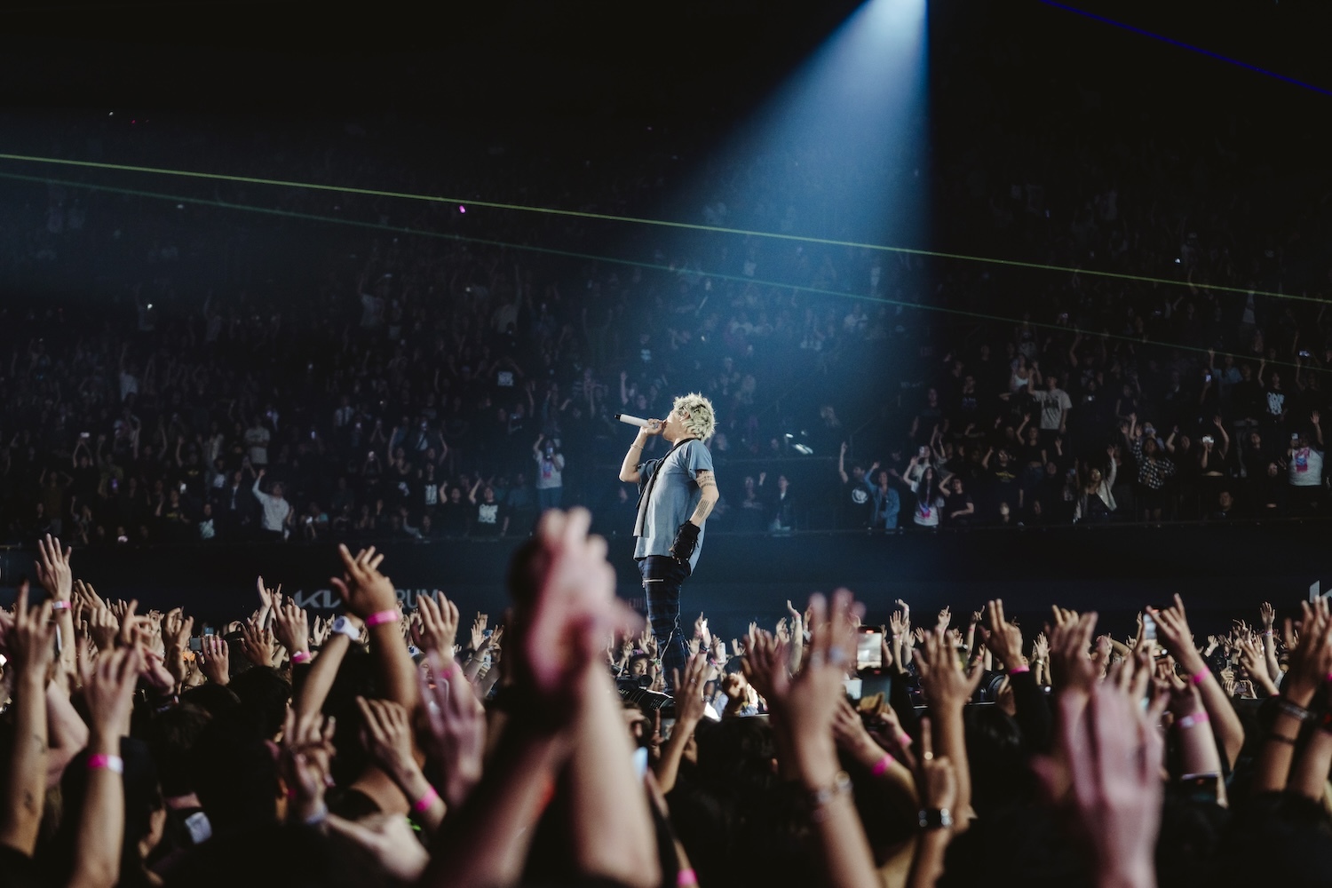 ONE OK ROCK　Photo by Matty Vogel