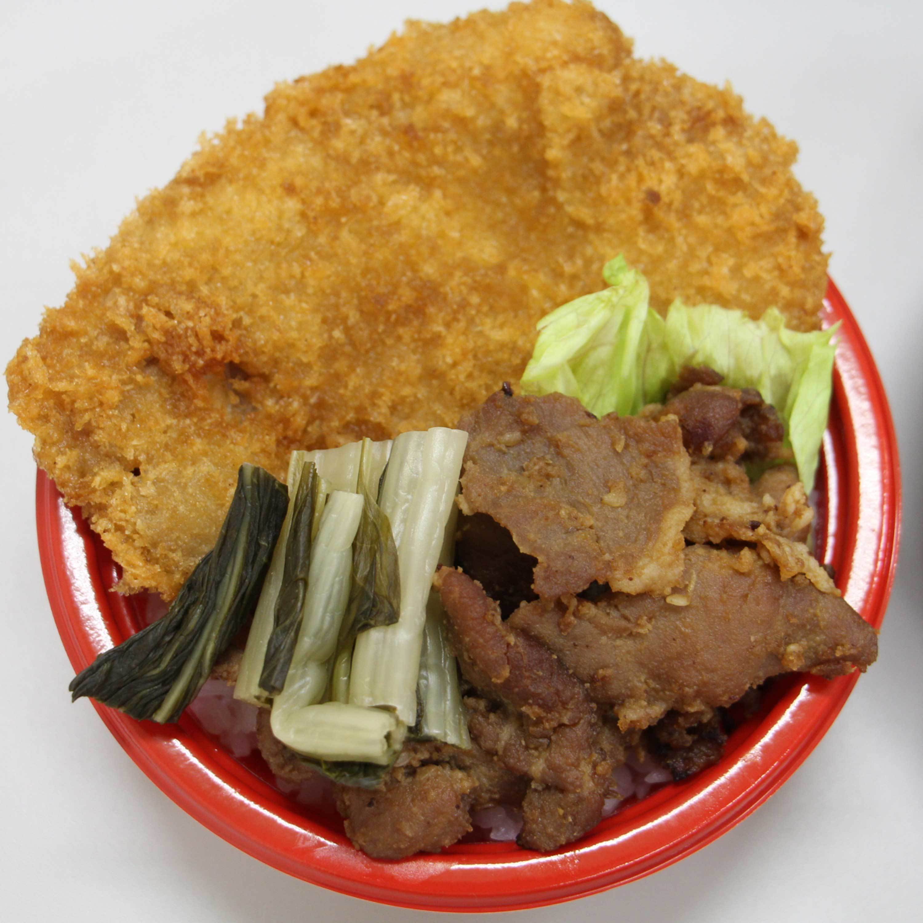 秩父わらじかつ丼 秩父駅弁研究会