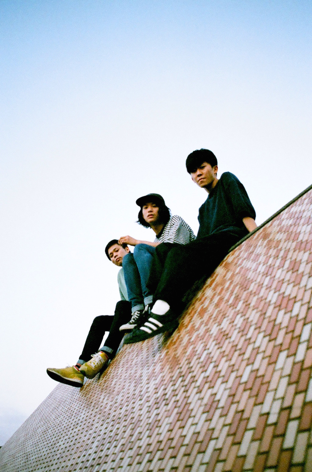 YOGEE NEW WAVES