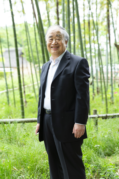 角川歴彦氏