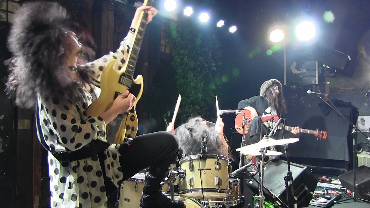 首振りDolls