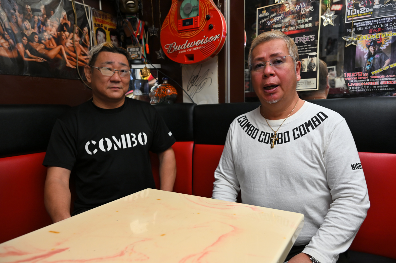代表の山本SAN（左）と荒川公光GM