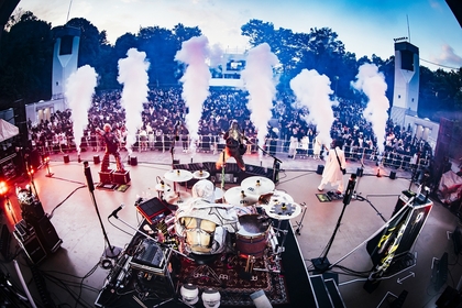 キズ　「これが今を生きるVisual Rockだ！」猛暑の大阪城音楽堂ワンマン公式レポート