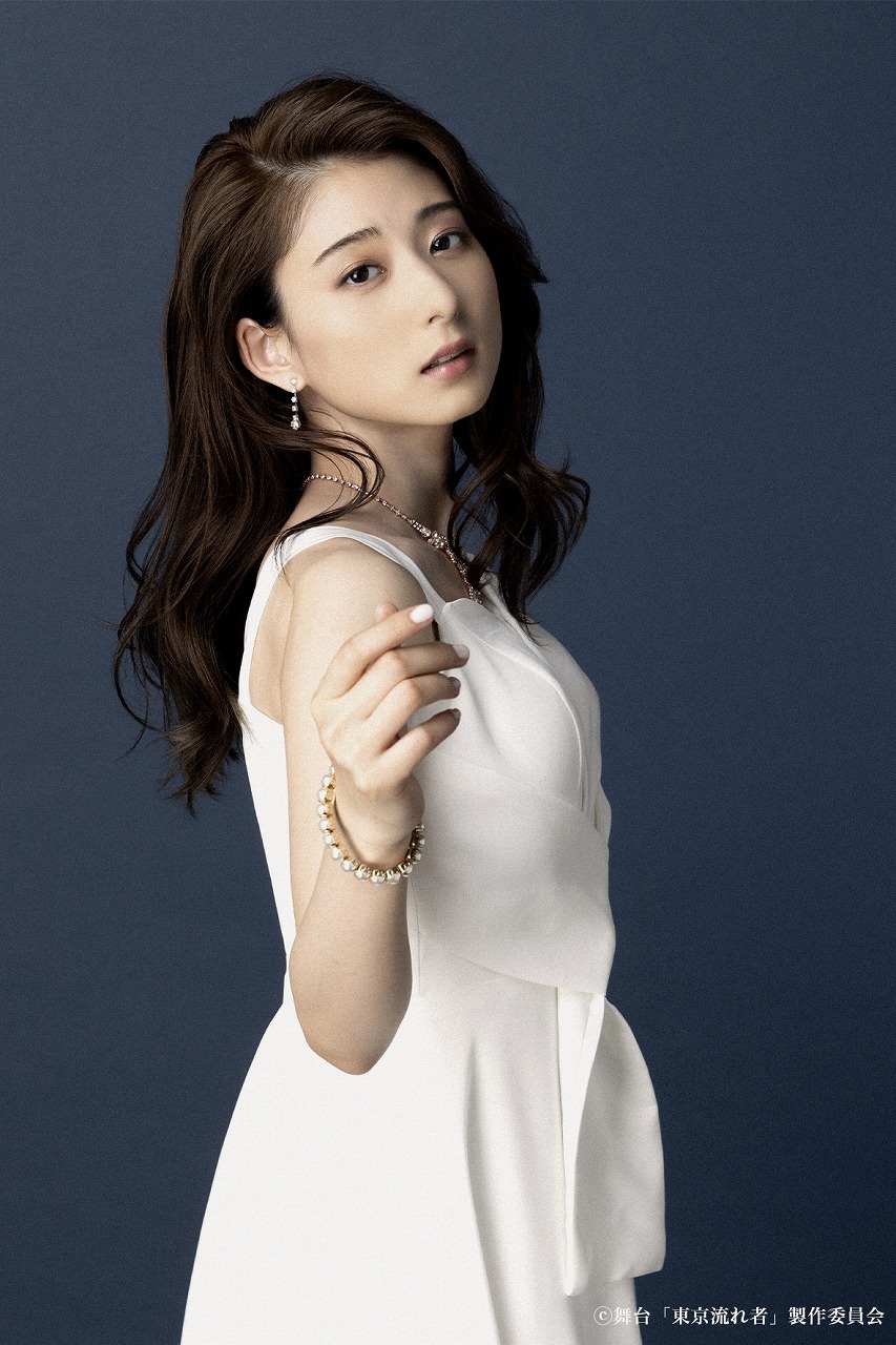 青山千春 役：川村海乃