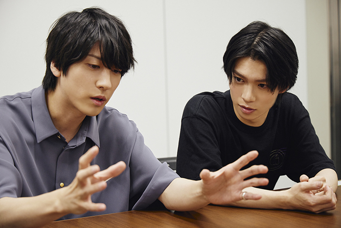 （左から）山本一慶、木津つばさ