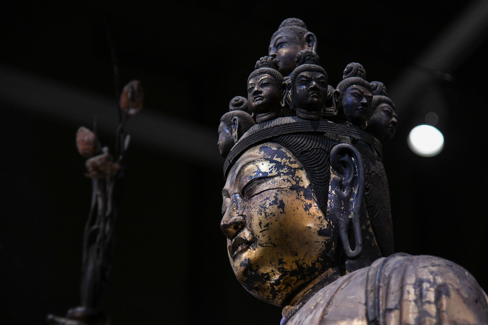 国宝《十一面観音菩薩立像》（部分）奈良時代・8世紀