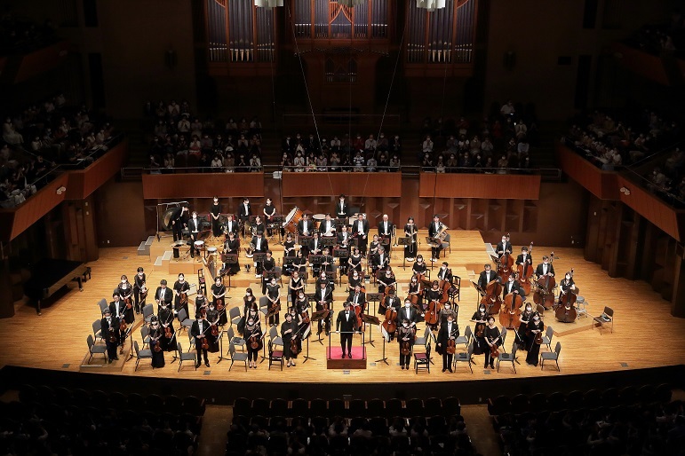 カーチュン・ウォン指揮、日本センチュリー交響楽団 　s.yamamoto