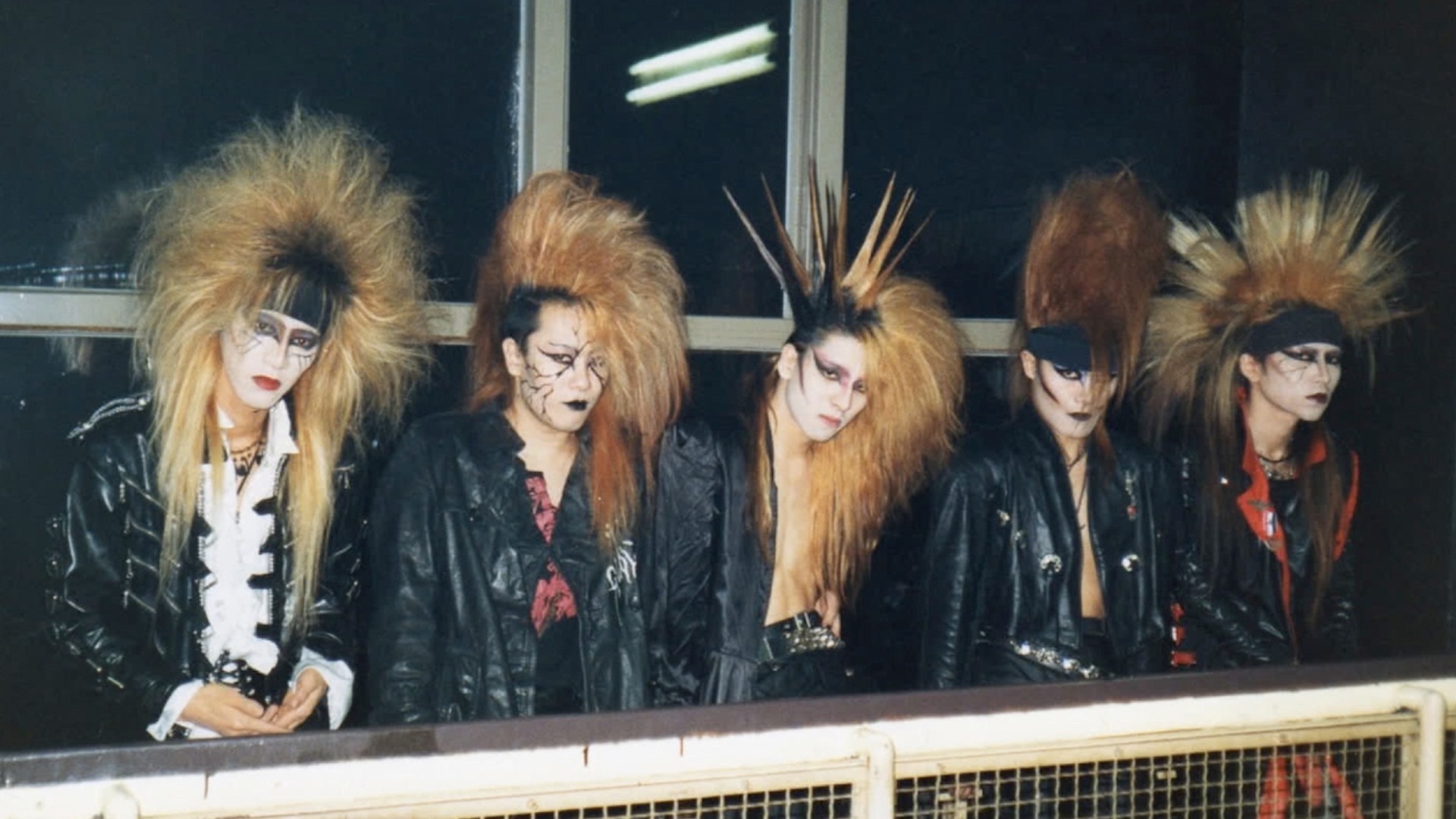 『WE ARE X』 (C)2016 PASSION PICTURES LTD.