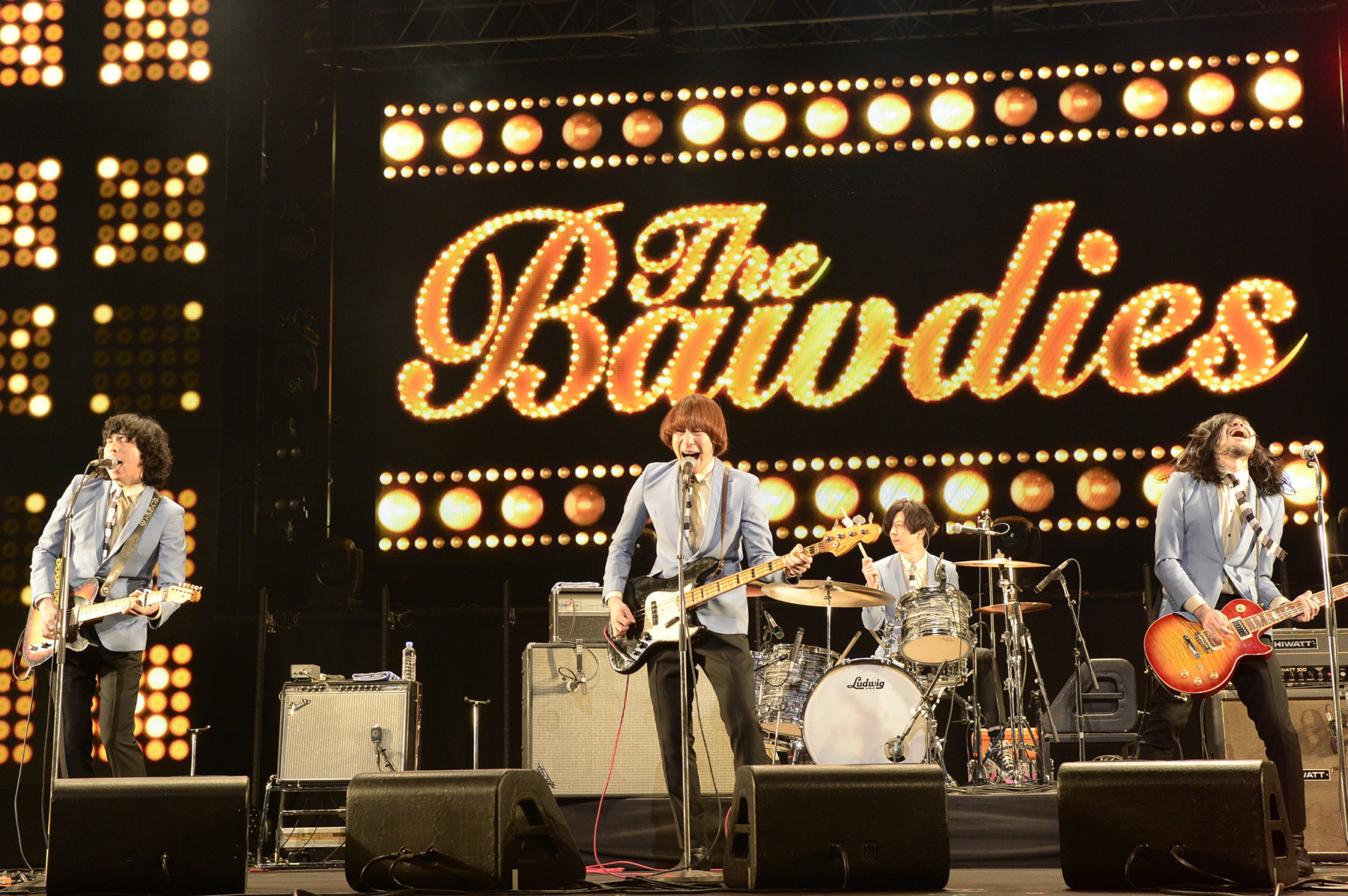 THE BAWDIES