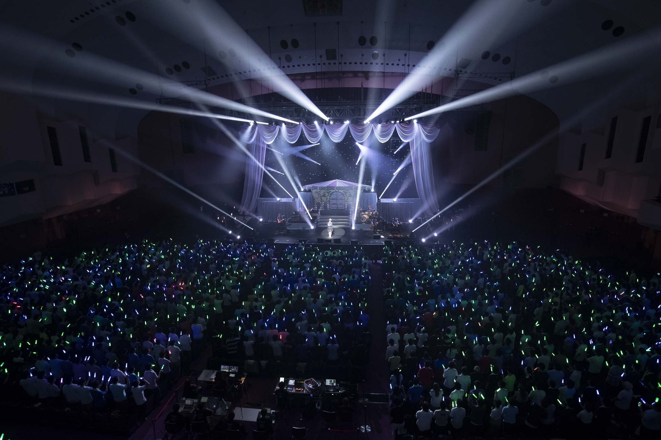 Aya Uchida Live Tour 18 So Happy が開幕 初日の横浜はファンを 超ハッピー にする好スタート Spice エンタメ特化型情報メディア スパイス