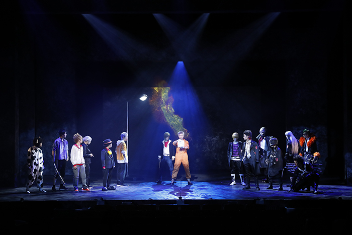(C)天野明／集英社 (C)『家庭教師ヒットマンREBORN!』the STAGE製作委員会