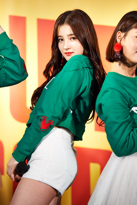 MOMOLAND　ナンシー（写真撮影：上溝恭香） 