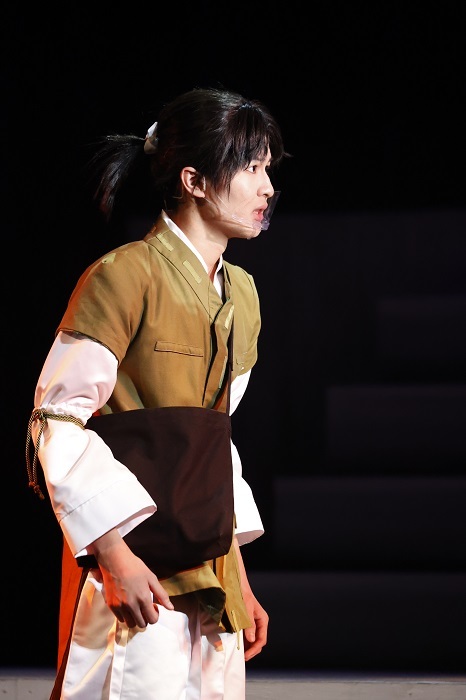 行成_平楓士 （C）DO1 PROJECT／舞台「紅葉鬼」製作委員会