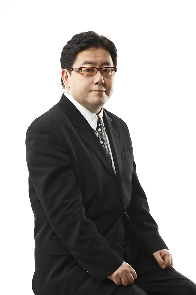 秋元 康