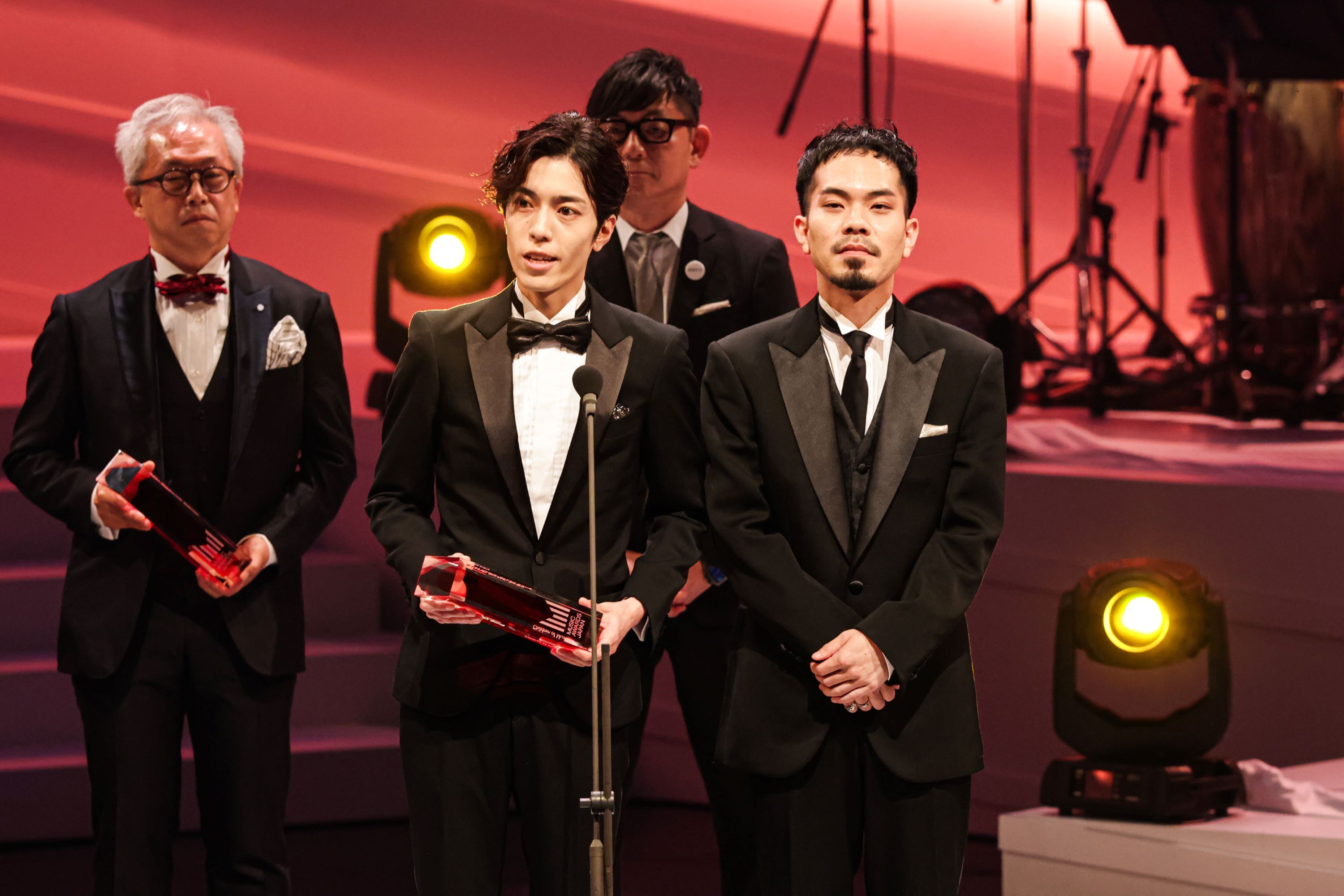 【ラジオ特別賞】離婚伝説 (c)CEIPA /MUSIC AWARDS JAPAN2025