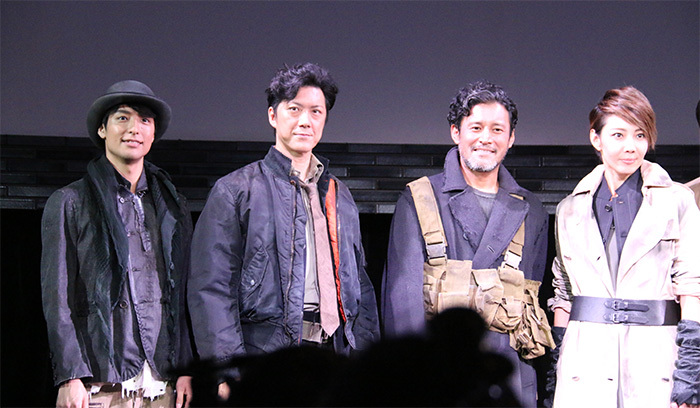 最初のゾンビが倒せないんです 柚希礼音がゲームで苦戦 ミュージカル バイオハザード 製作発表 Spice エンタメ特化型情報メディア スパイス