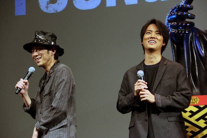 宮藤官九郎、桐谷健太