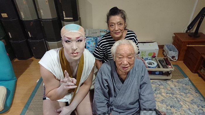 望月京太郎さん（手前）・香月千鶴さん（奥）。（雷矢提供）