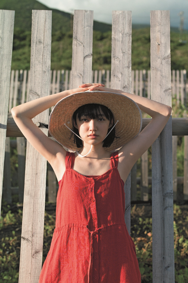 『小宮山莉渚1st写真集（仮）』（東京ニュース通信社刊）