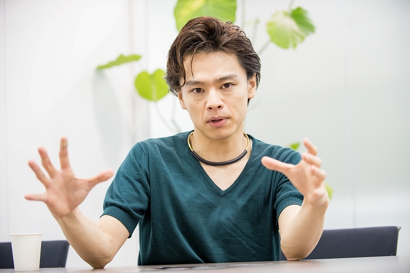 中川 晃教 | ソニーミュージックオフィシャルサイト