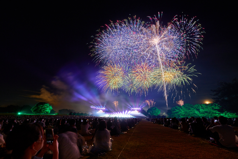 12,000発の花火×極上音響でディズニーの世界へ 25,000名を動員した