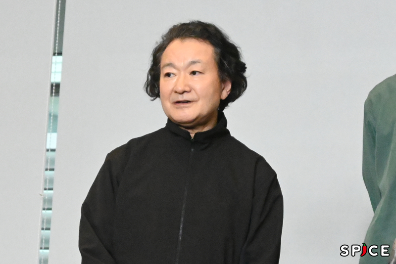 演出・白井晃
