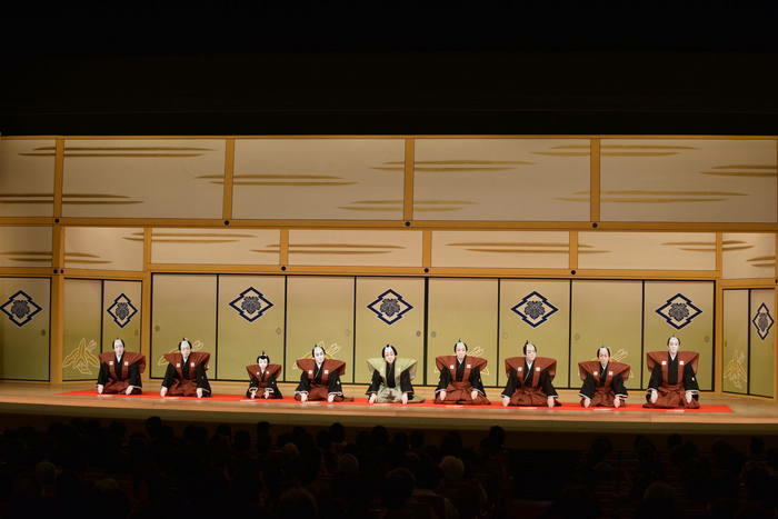 『襲名披露 口上』（左から）市川門之助、市川中車、市川右近、市川右團次、中村梅玉、市川猿之助、市川男女蔵、市川右之助、市川海老蔵