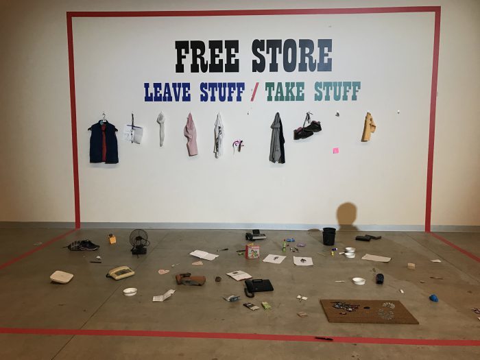 Jonathan Horowitz 「Free Store」/ 2009-2017/Jonathan Horowitz 