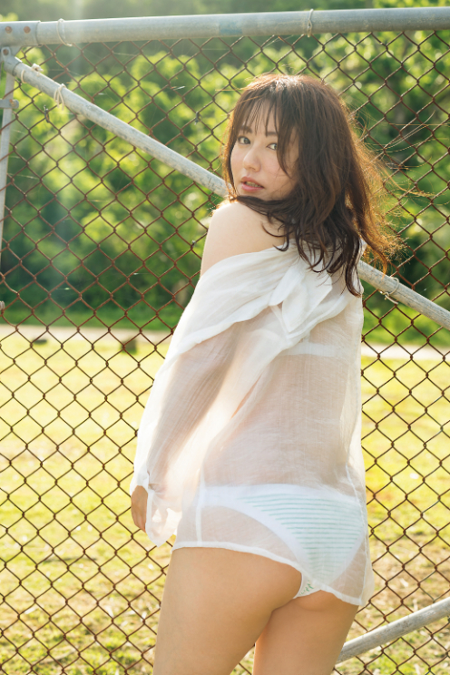 磯山さやか写真集『and more』掲載外アザーカット