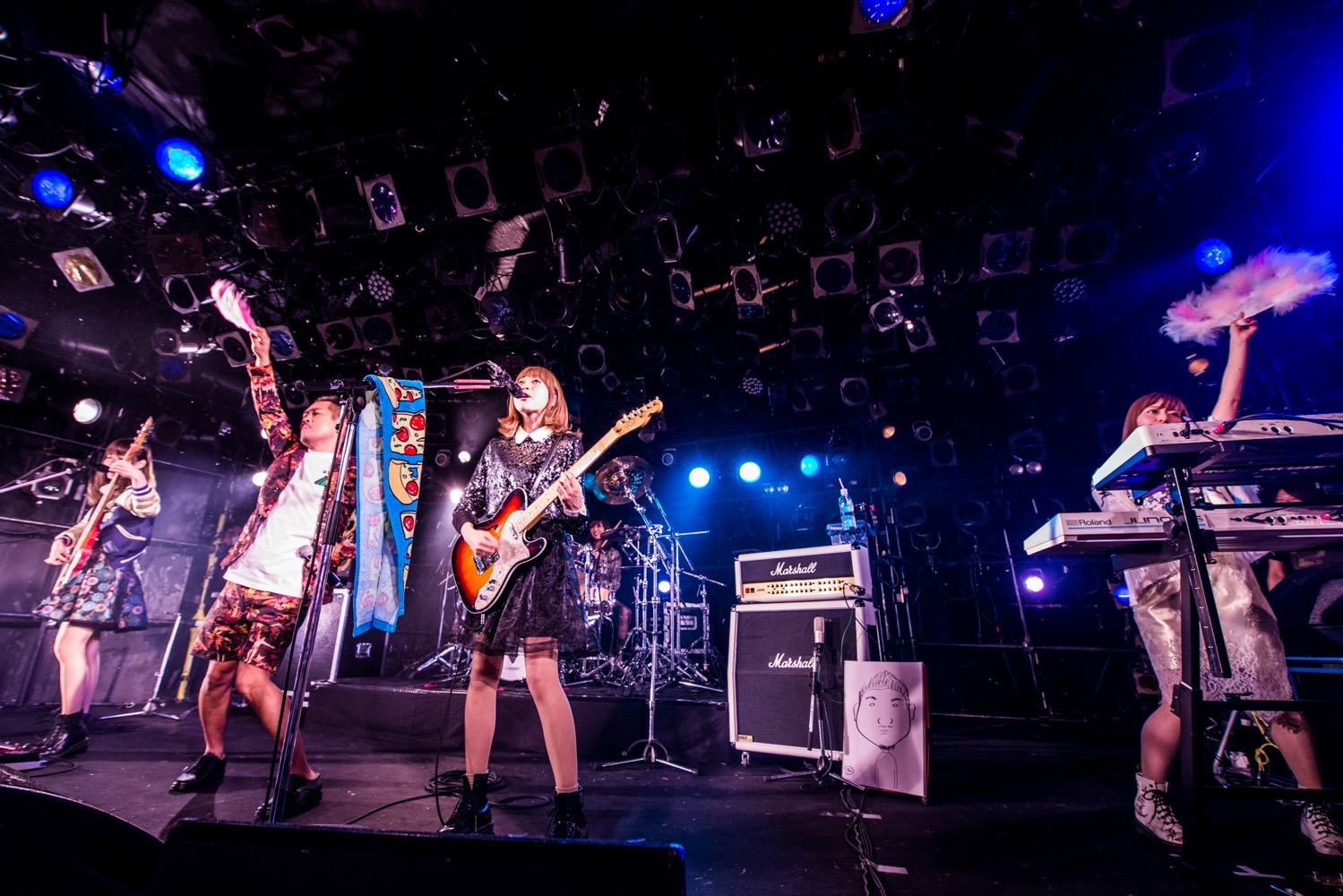 SILENT SIREN、藤本敏史 　撮影＝ハタサトシ