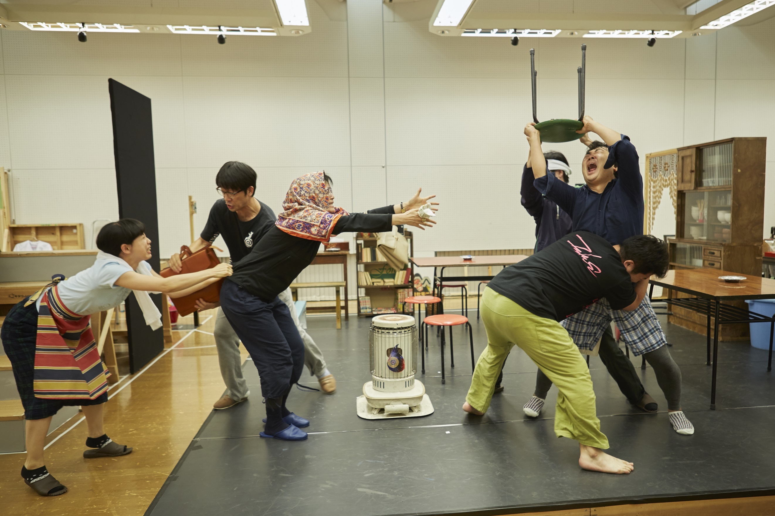 キラリふじみシーズン・レパートリー『僕の東京日記』（永井愛作、田上豊演出）稽古場風景。 撮影／北川姉妹