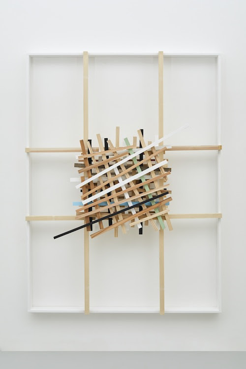 空積 Stacked Voids 2019 wood, acrylic h.180.5 x w.135.0 x d.24.2 cm (C)Kishio Suga