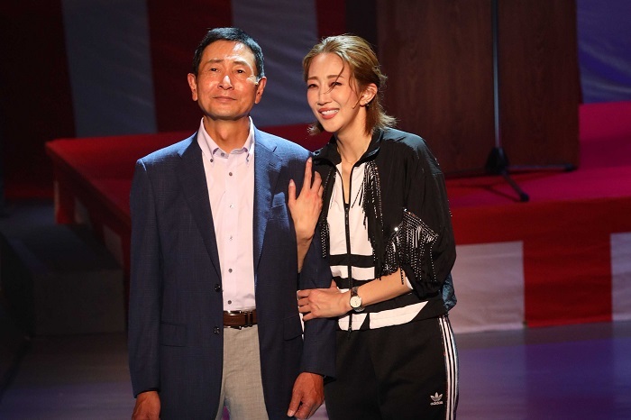 舞台『アンタッチャブル・ビューティー ～浪花探偵狂騒曲～』舞台写真 　　(C)松竹株式会社