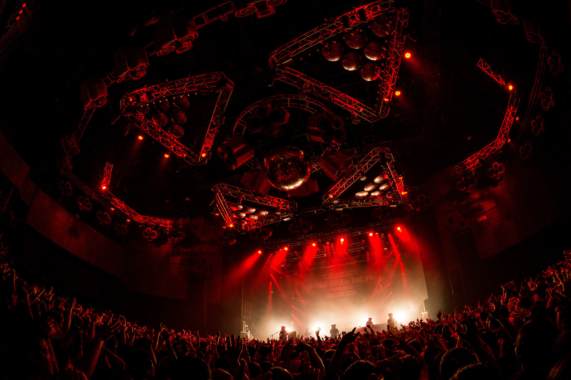 MAN WITH A MISSION 撮影＝Daisuke Sakai