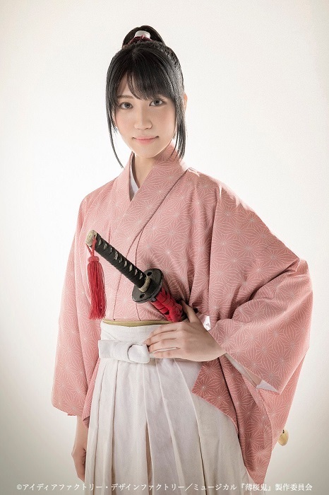雪村千鶴：松崎莉沙 (C)アイディアファクトリー・デザインファクトリー／ミュージカル『薄桜鬼』製作委員会