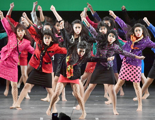 登美丘高校ダンス部 バブリーダンス が注目を浴びた 日本高校ダンス部選手権 をbsで放送 Spice エンタメ特化型情報メディア スパイス