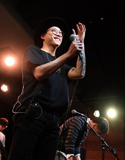 10CM　日本公演より