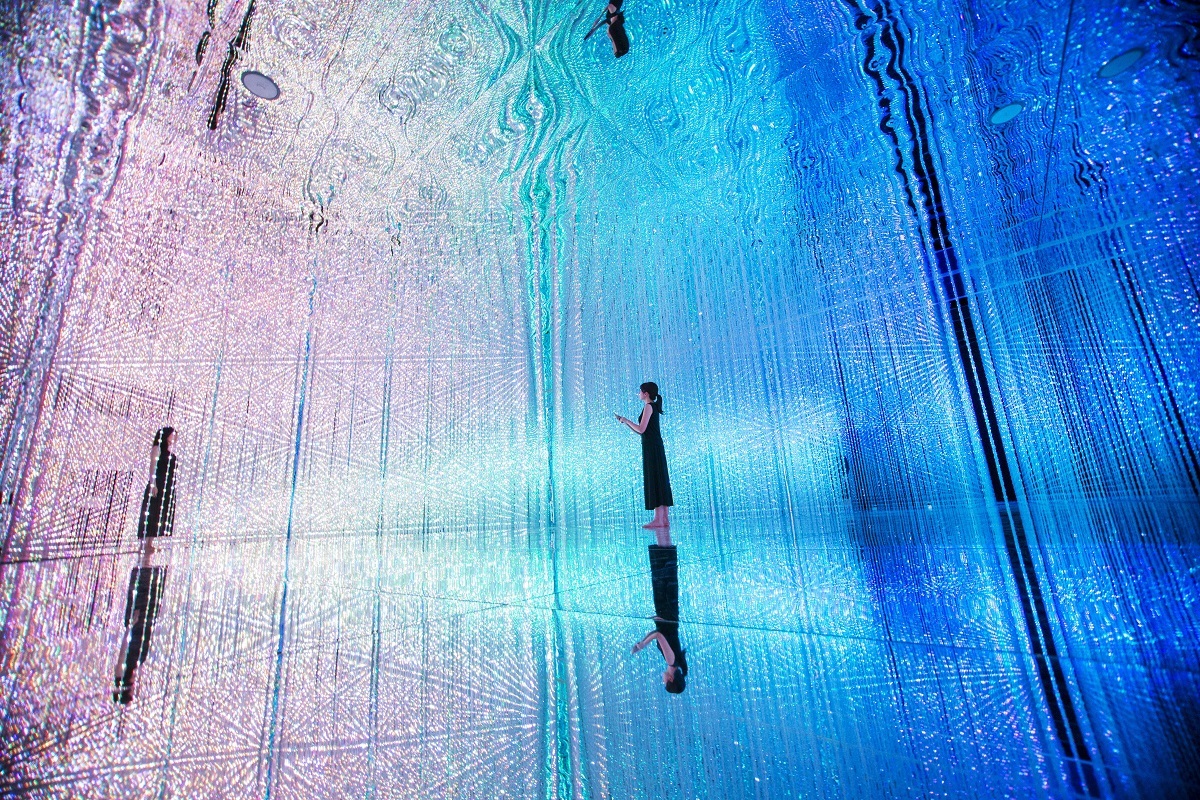 Wander through the Crystal Universe