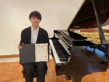 ピアニスト・亀井聖矢が地元ホールにピアノを寄贈　幼少より成長を支えた思い出のピアノ