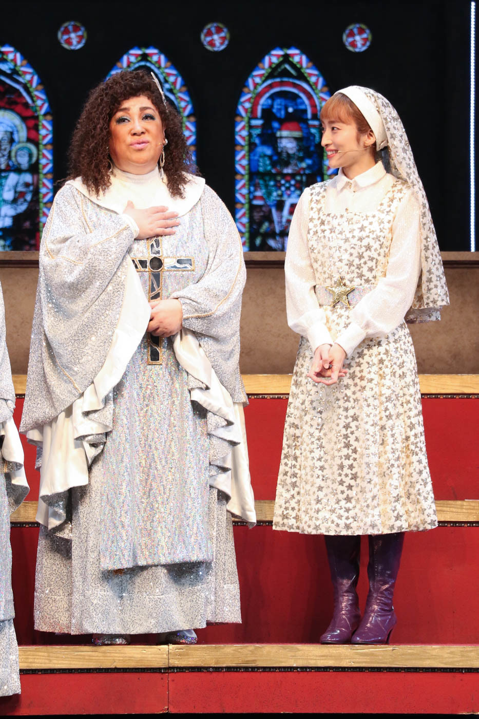 （左から）森公美子、梅田彩佳