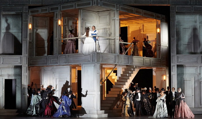 Production Image of Don Giovanni at the Royal Opera House 