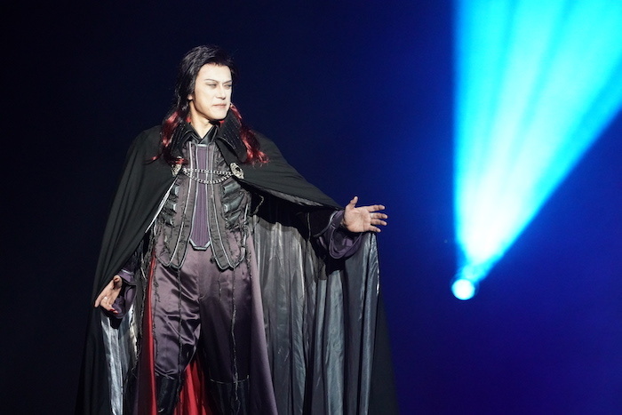 クロロック伯爵:山口祐一郎  写真提供／東宝演劇部