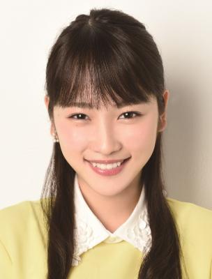 川栄李奈